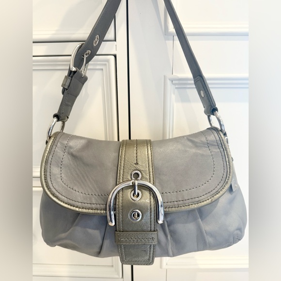 Coach Handbags - 🩶💚 Coach SoHo Pleated Gray Leather Shoulder Bag